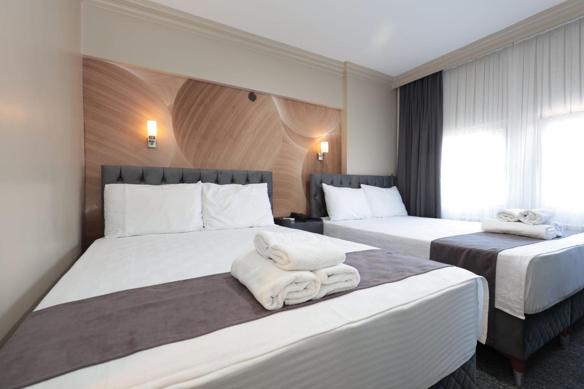 Bursa Loyal City Hotel Exterior foto